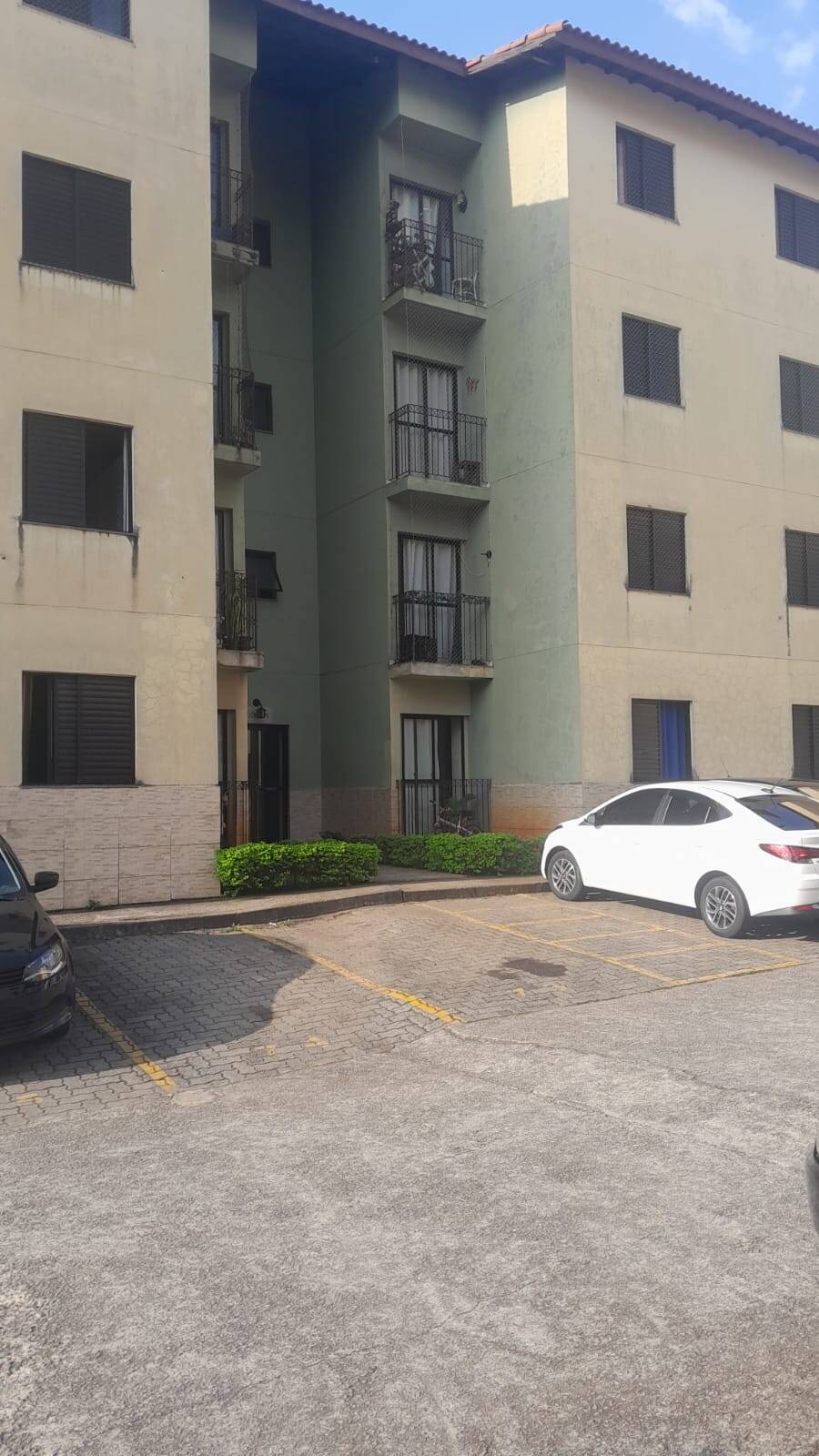Apto 2 dorms 210 mil