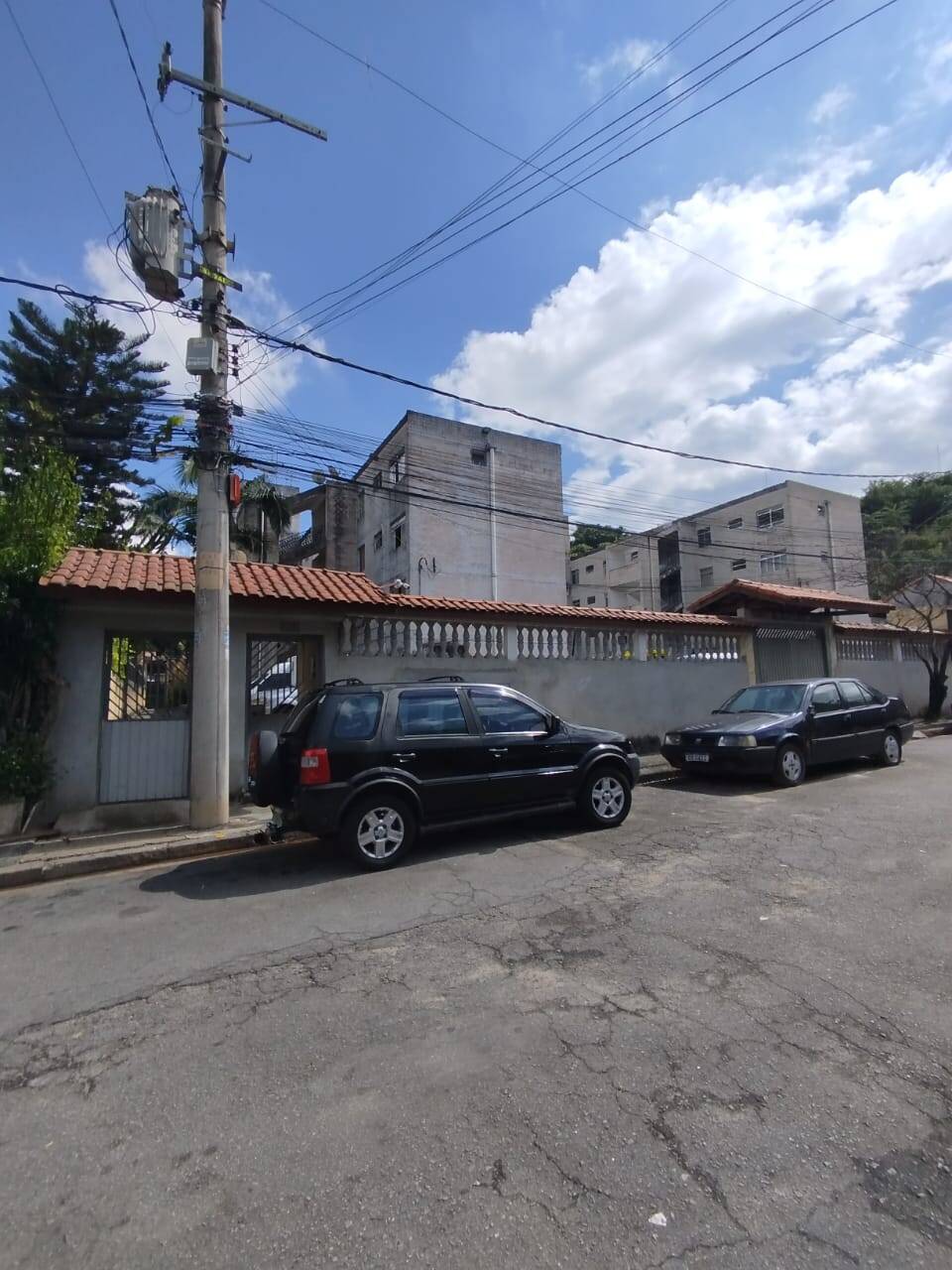 Apto 2dorms 2 banheiro 1vg ao lado da Estação Miguel Costa