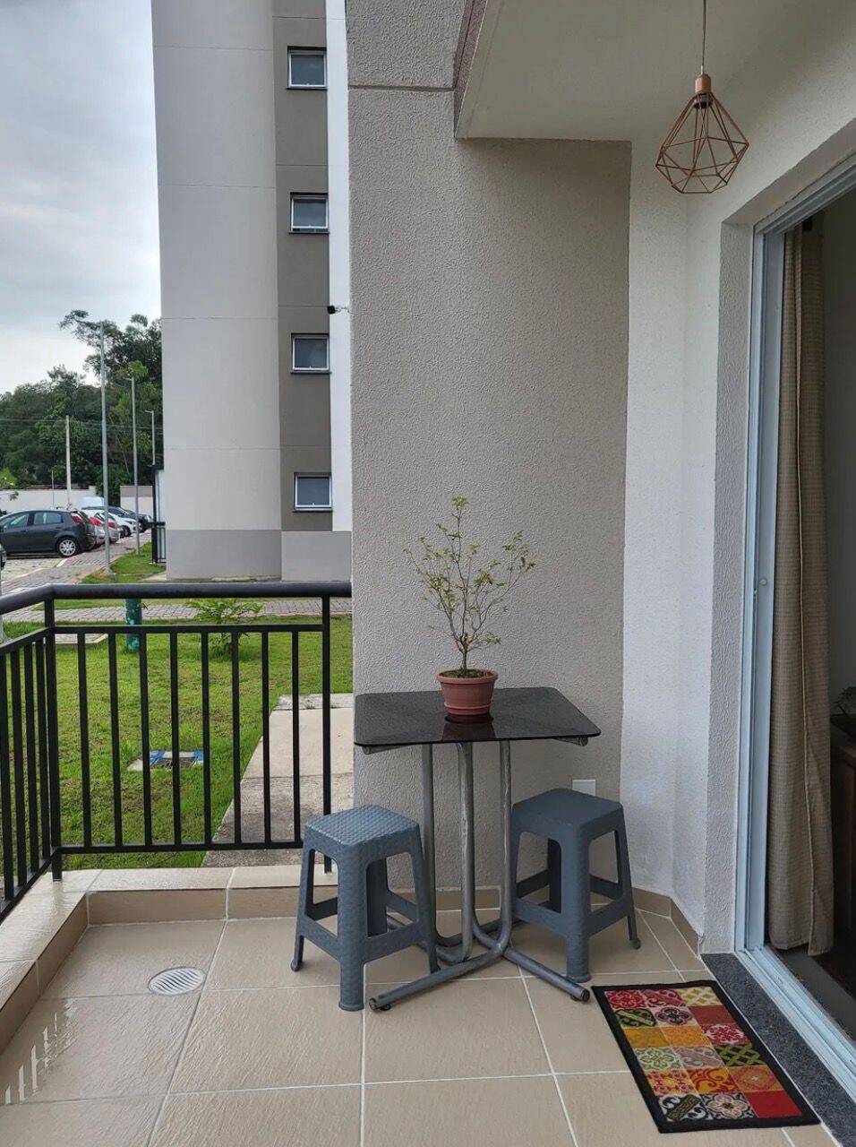 Apartamento em frente CT SP - Cotia 235 mil