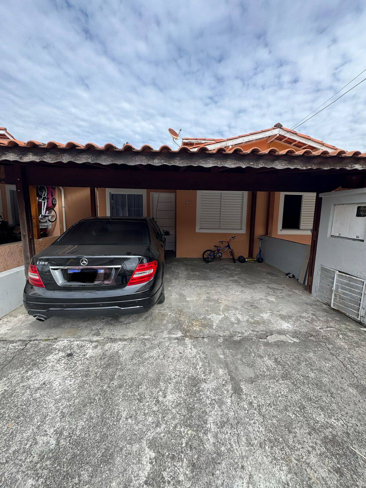Casa 320 mil