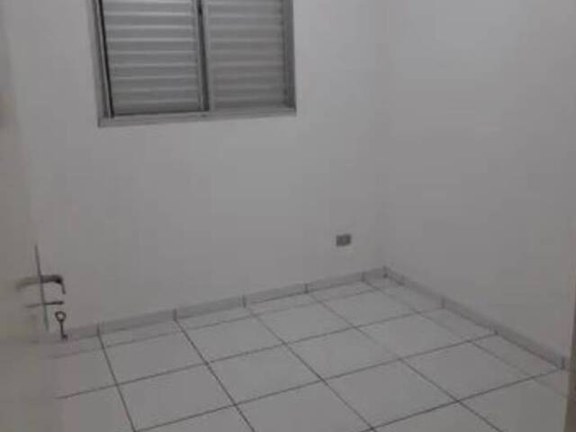 Apartamento para Venda em Carapicuíba - 4
