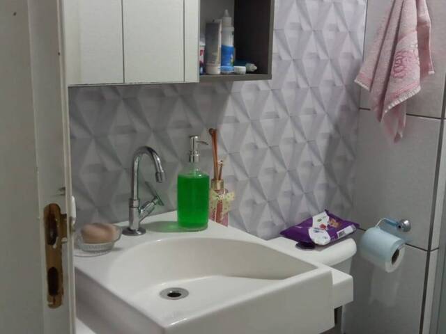 Apartamento para Venda em Carapicuíba - 4