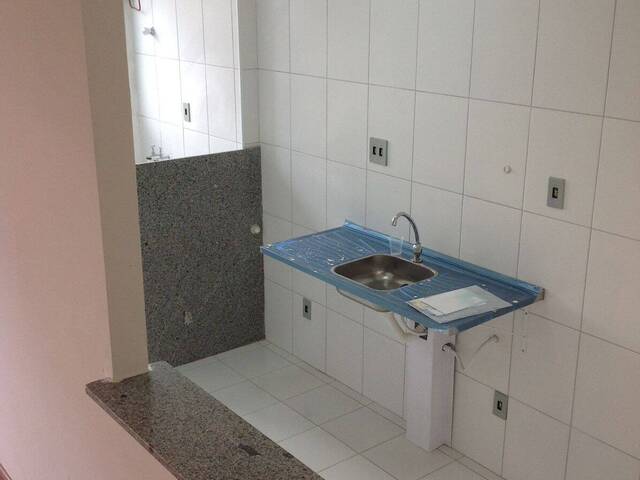 #1565 - Apartamento para Venda em Carapicuíba - SP