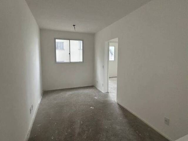 Apartamento para Venda em Jandira - 5