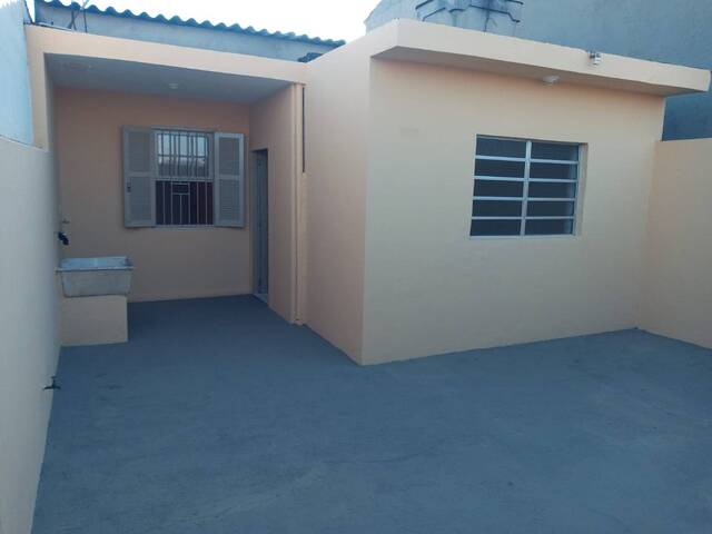 #1635 - Casa para Venda em Carapicuíba - SP - 2