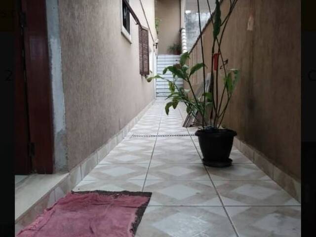 #1669 - Casa para Venda em Carapicuíba - SP - 2