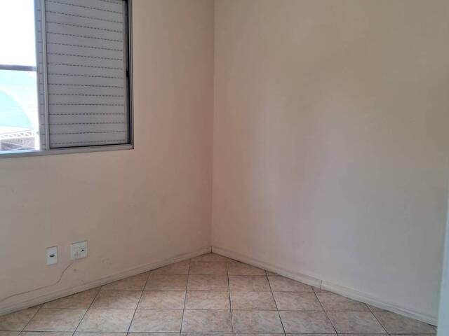 Apartamento para Venda em Carapicuíba - 4