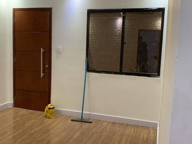 #1884 - Apartamento para Venda em Carapicuíba - SP - 1