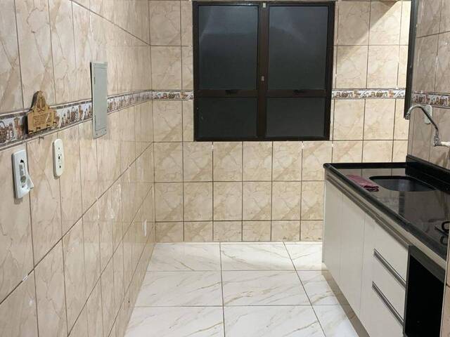 Apartamento para Venda em Carapicuíba - 5
