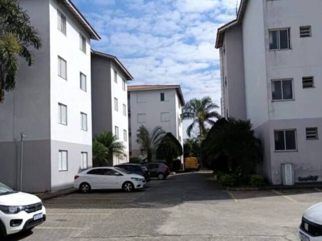 #1915 - Apartamento para Venda em Carapicuíba - SP - 1