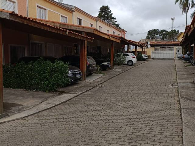 #1926 - Casa para Venda em Jandira - SP - 2