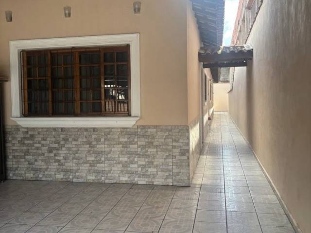 #1942 - Casa para Venda em Carapicuíba - SP - 1