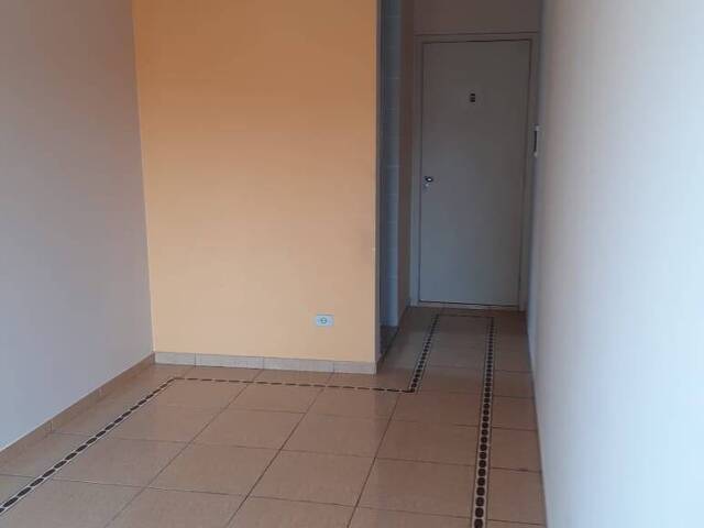 #1964 - Apartamento para Venda em Carapicuíba - SP - 2