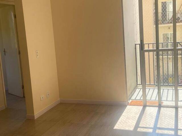 #2009 - Apartamento para Venda em Jandira - SP - 2