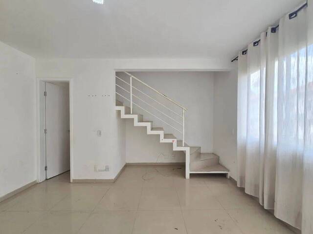 Casa para Venda em Cotia - 3